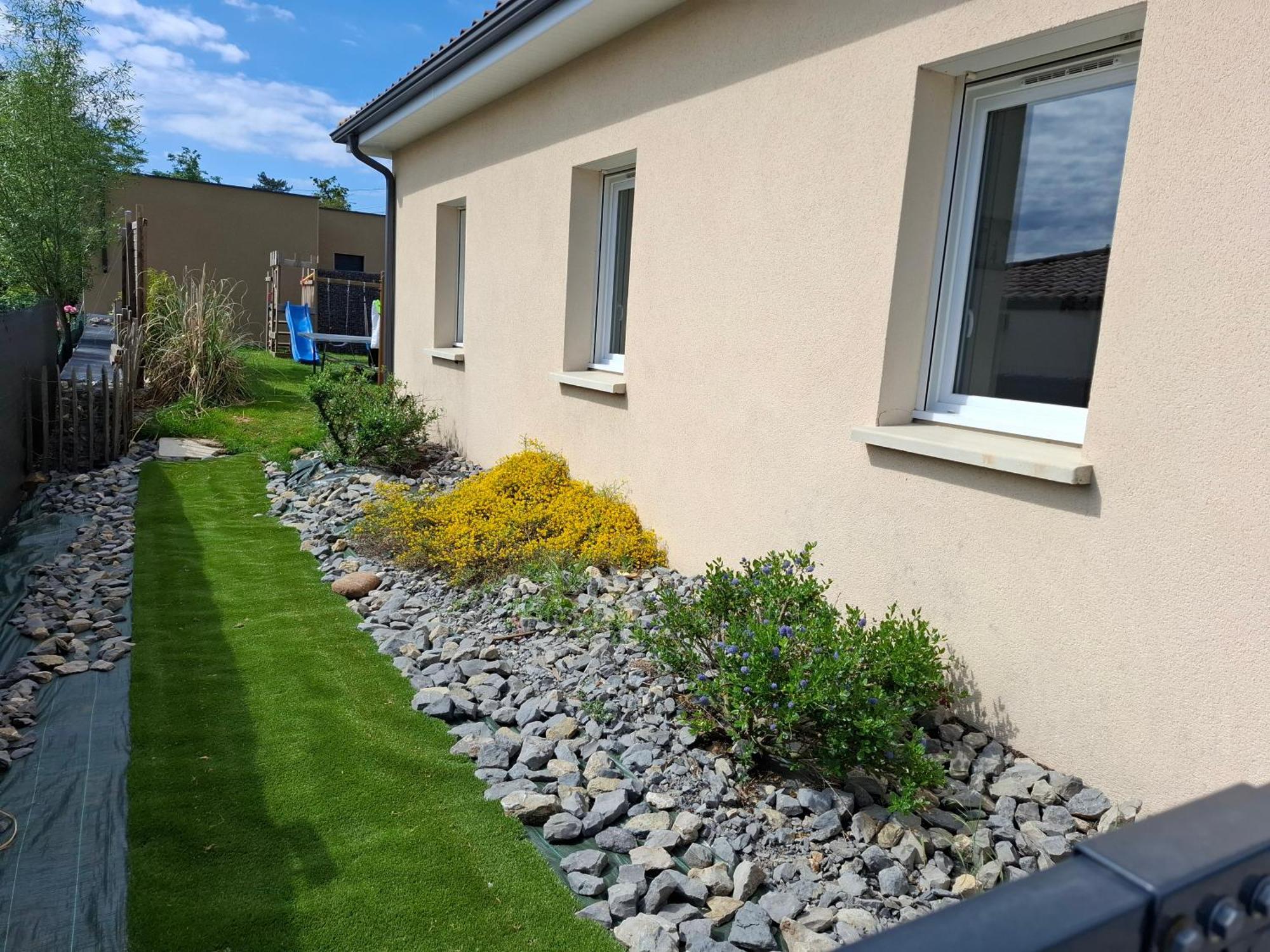 La Villa Des Papillons De Dugradus Aubenas Exteriör bild
